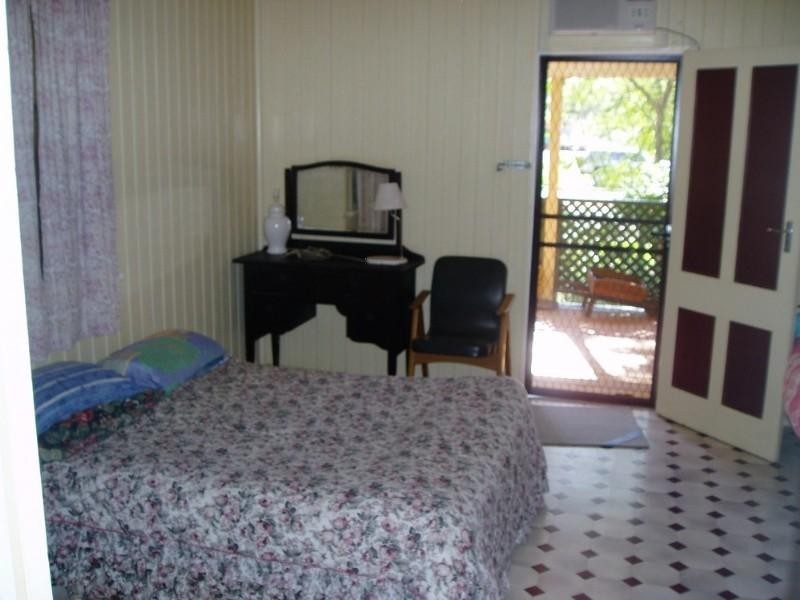 14 Mary Street, Bollon QLD 4488