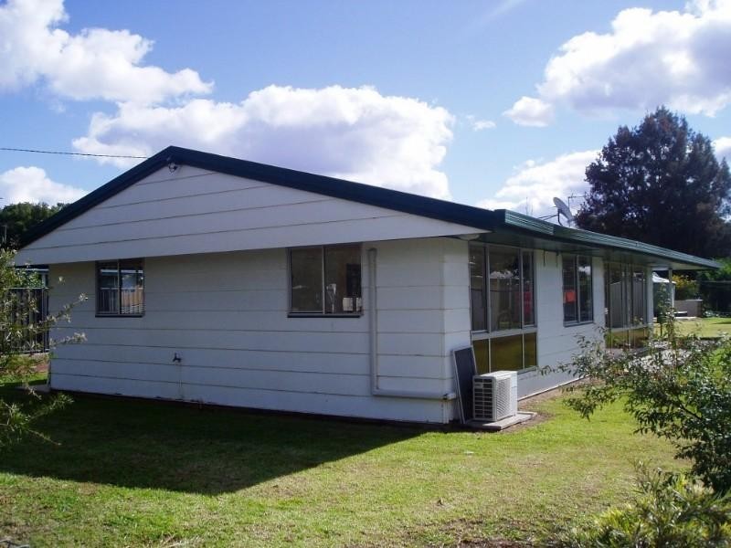 203 Victoria Street, St George QLD 4487