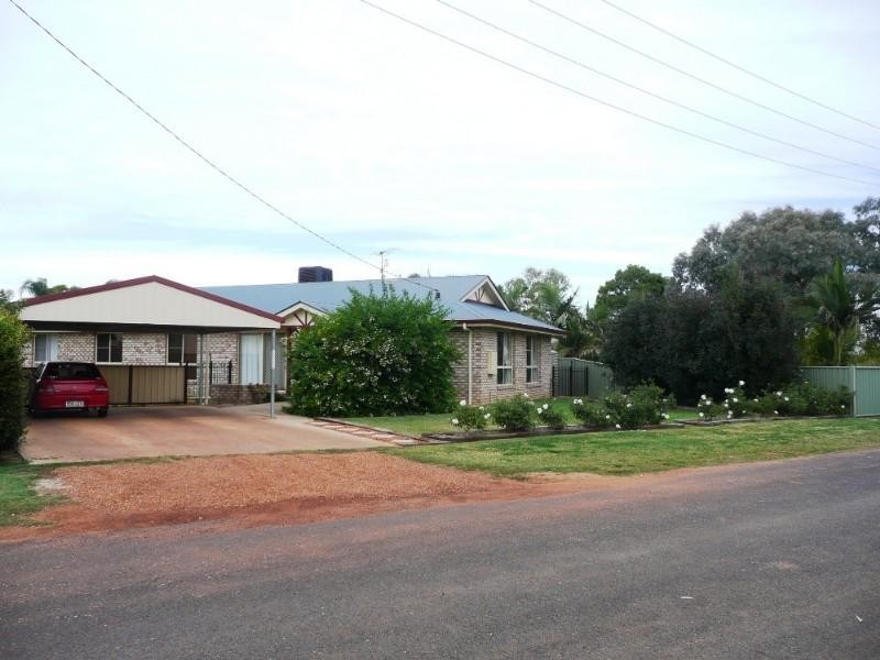 18 Kilroy Street, St George QLD 4487