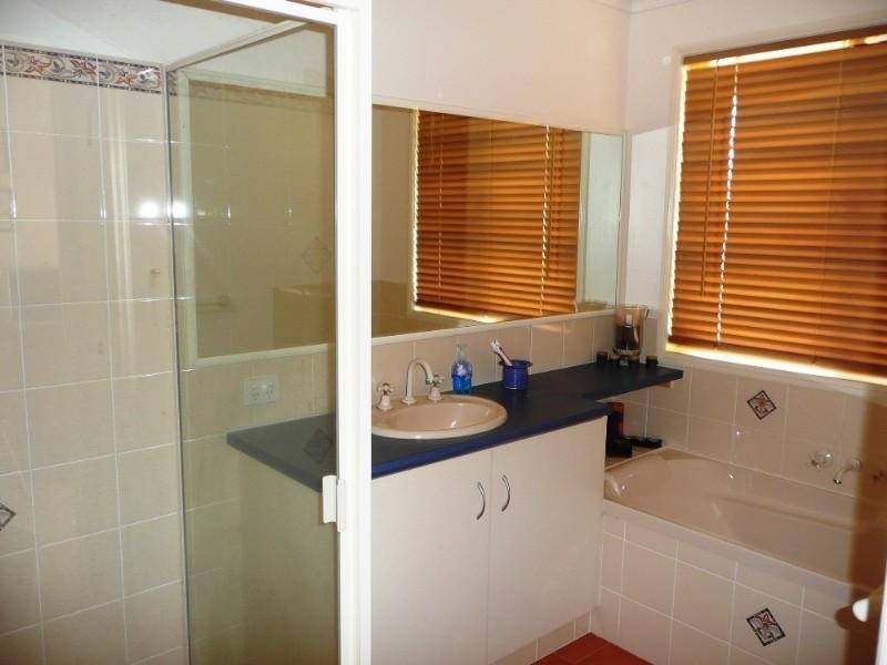 18 Kilroy Street, St George QLD 4487