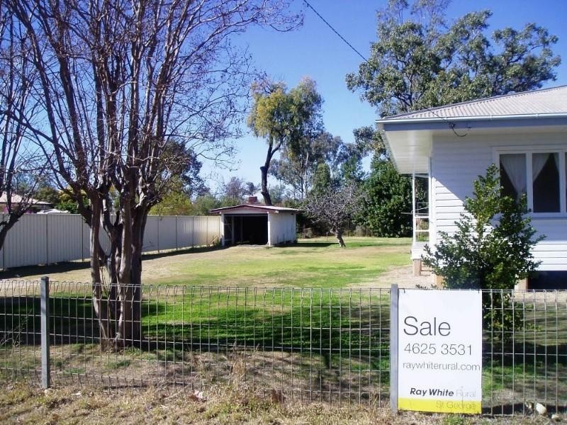 90 Alfred Street, St George QLD 4487