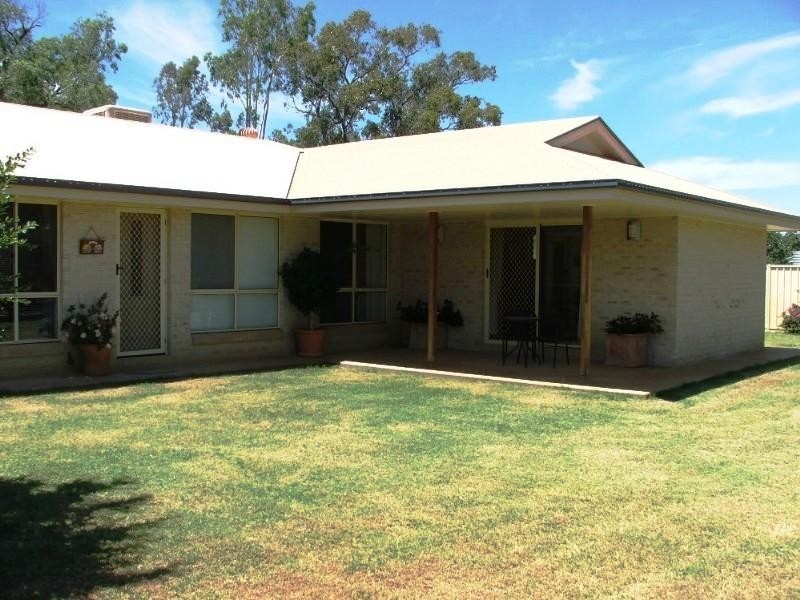 86-88 Alfred Street, St George QLD 4487