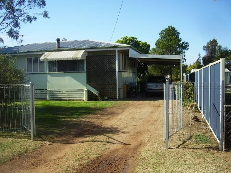 2 Anne Street, St George QLD 4487