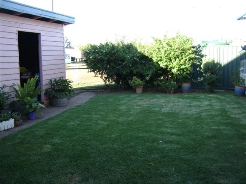 13 Grey Street, St George QLD 4487