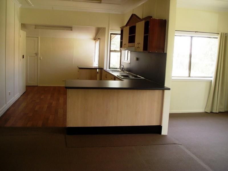 73 Grey Street, St George QLD 4487