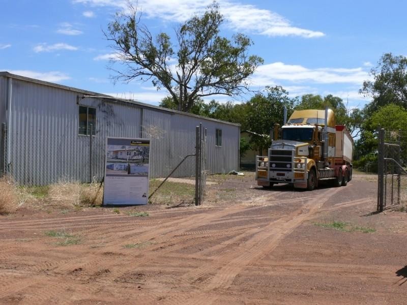 1 Thallon Road, St George QLD 4487