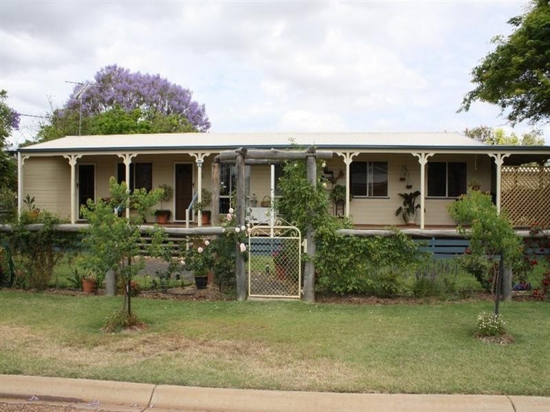 2 Cutler Court, St George QLD 4487