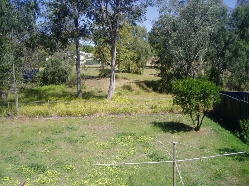 4 Isles Street, St George QLD 4487