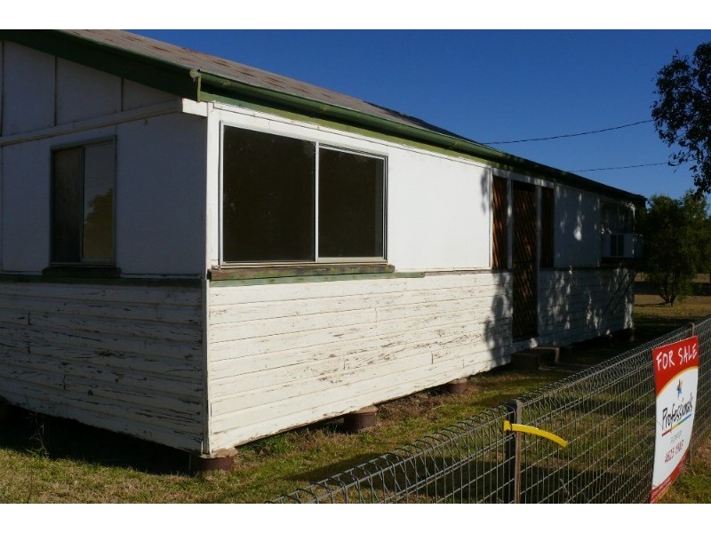 40 Barlee Street, St George QLD 4487