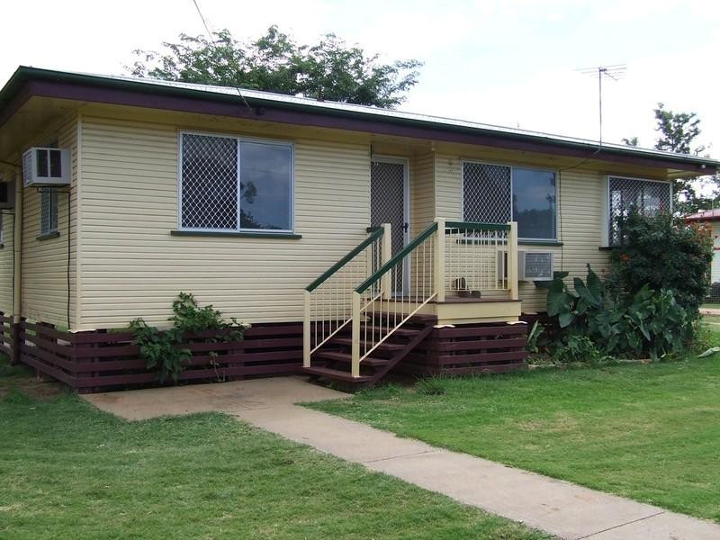 11 Margaret Street, St George QLD 4487