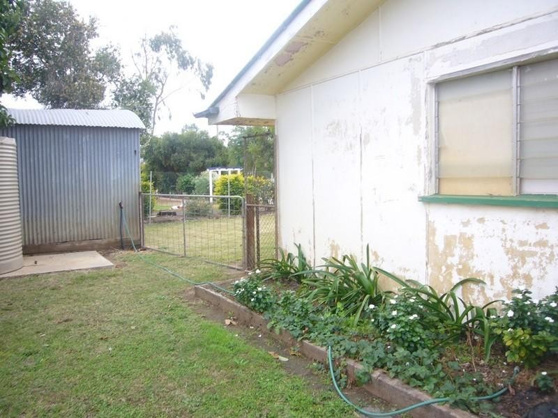 2/14 Hutt Street, St George QLD 4487