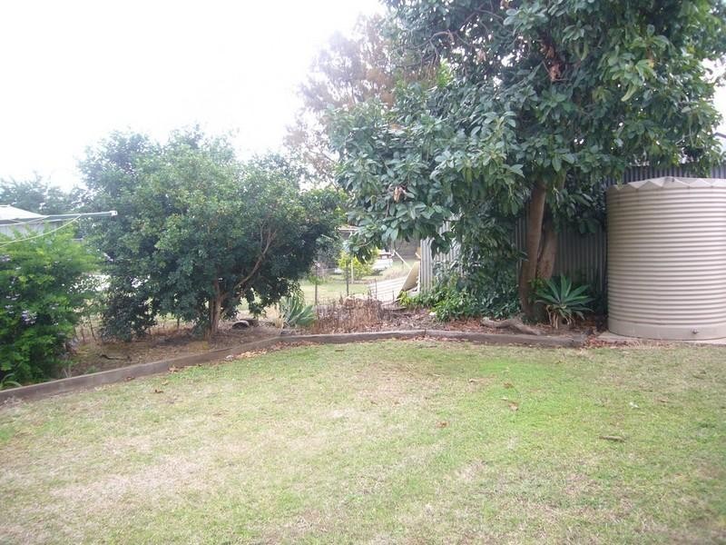 2/14 Hutt Street, St George QLD 4487