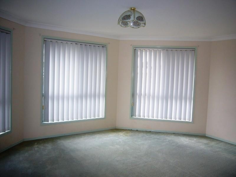 10 Taylor Street, St George QLD 4487