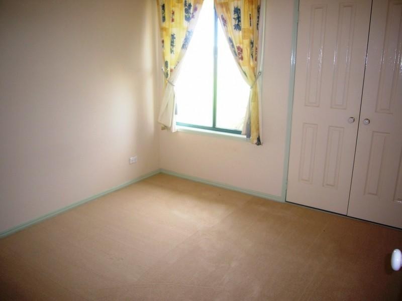 10 Taylor Street, St George QLD 4487