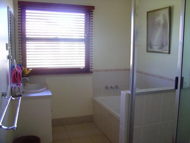 11 Beesons Road, St George QLD 4487