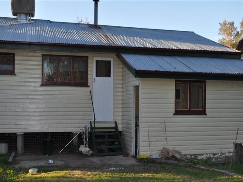 31 Cowildi Street, Dirranbandi QLD 4486