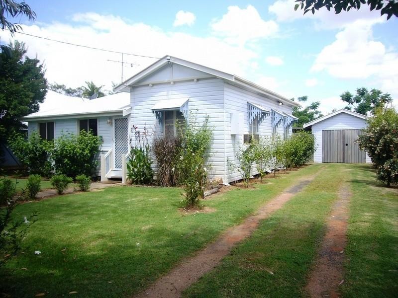 128 Alfred Street, St George QLD 4487