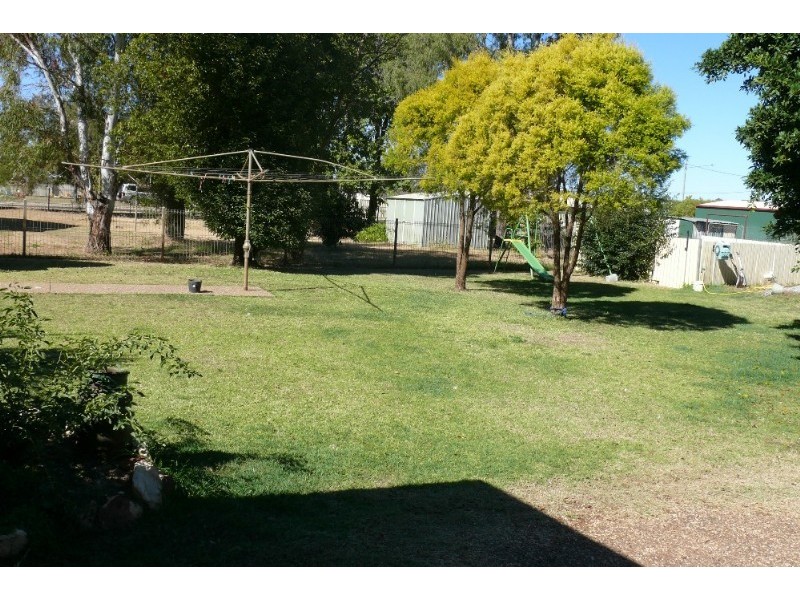 64 Barlee Street, St George QLD 4487