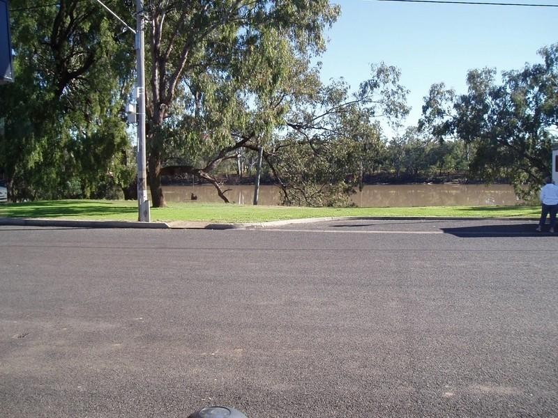 .64 St Georges Terrace, St George QLD 4487