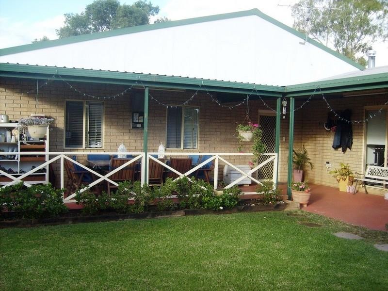 9 Elizabeth Street, St George QLD 4487