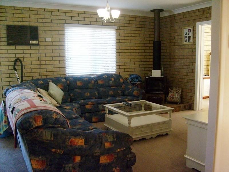 9 Elizabeth Street, St George QLD 4487