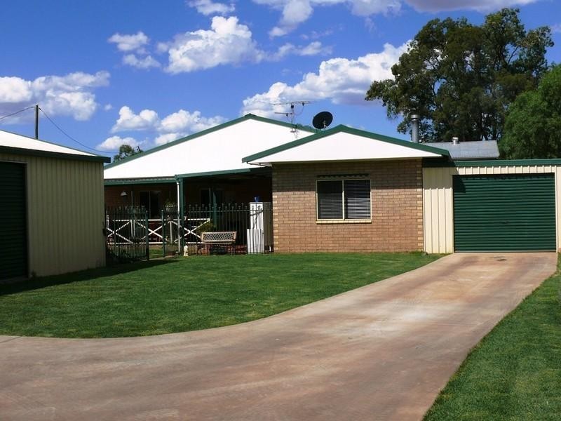 9 Elizabeth Street, St George QLD 4487