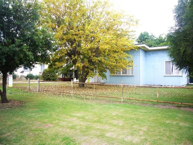 31 Church Street, St George QLD 4487