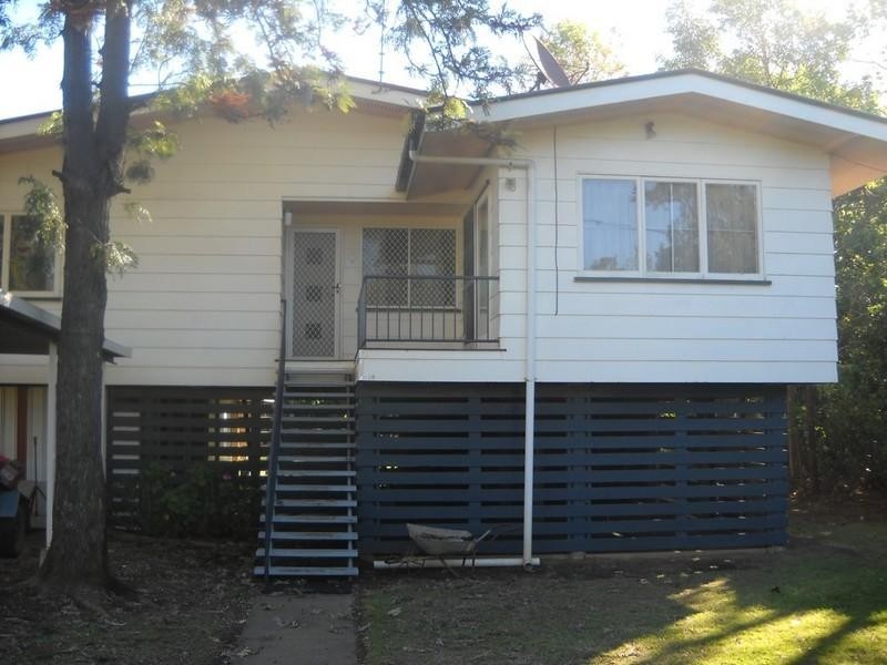 14 Balonne Street, St George QLD 4487