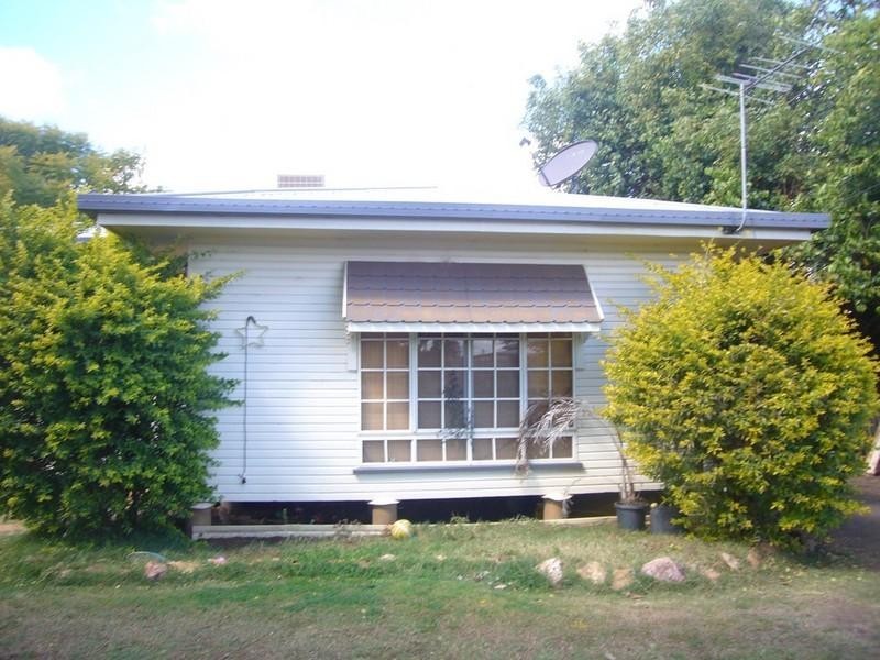 162 Alfred Street, St George QLD 4487