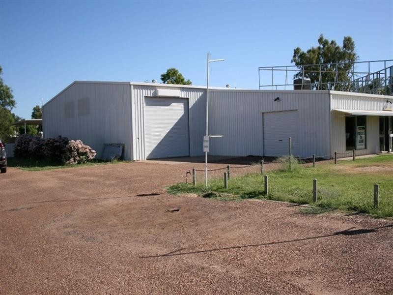 165-167 Victoria Street, St George QLD 4487
