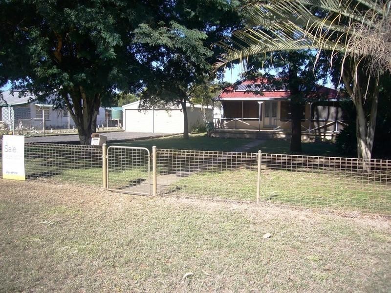 74 Alfred Street, St George QLD 4487