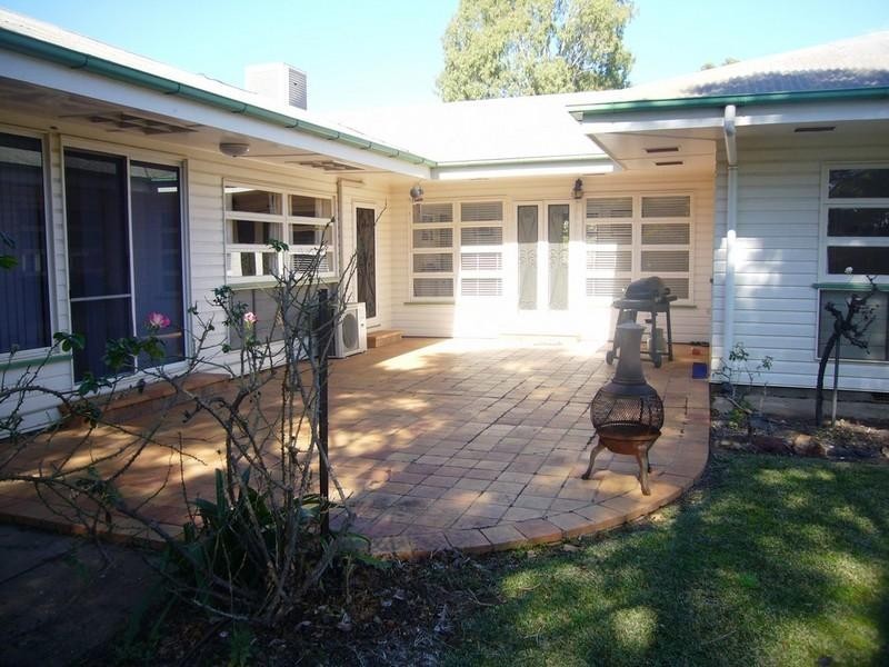 2 St Georges Terrace, St George QLD 4487