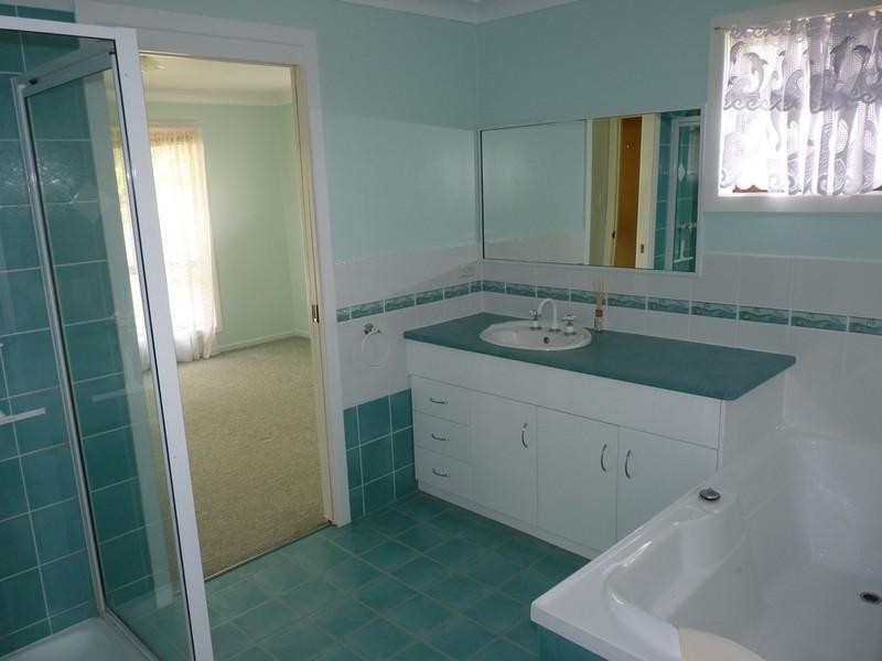 13 Howe Street, St George QLD 4487