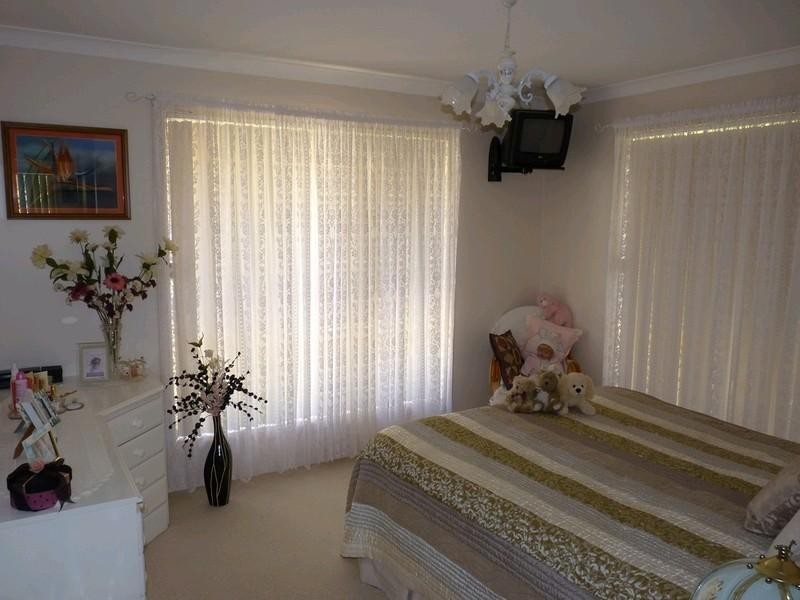 8 Elizabeth Street, St George QLD 4487