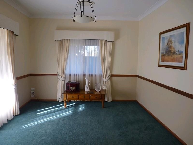 2 Weribone Street, St George QLD 4487