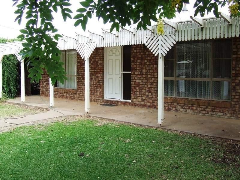 88 Scott Street, St George QLD 4487