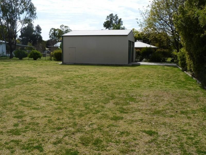 13 Howe Street, St George QLD 4487