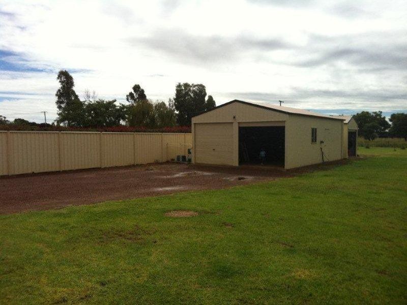 9-11 Turvey Court, St George QLD 4487