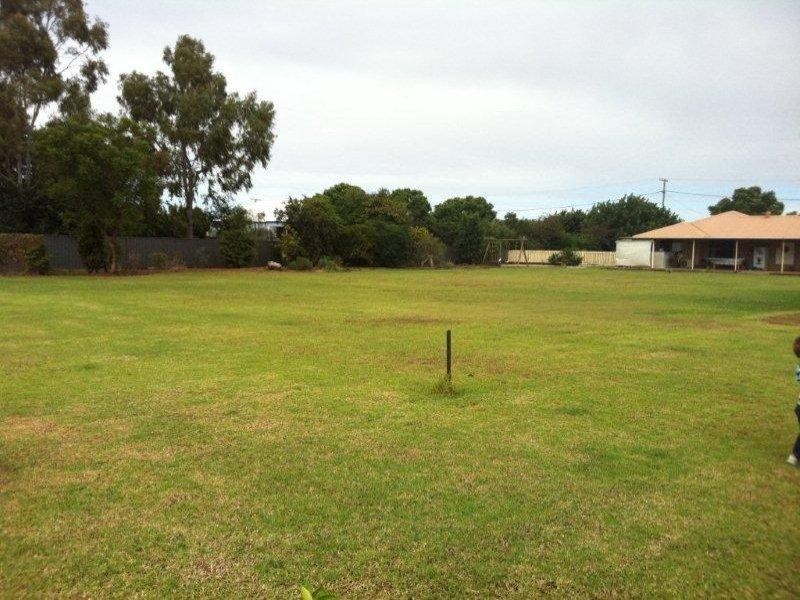 9-11 Turvey Court, St George QLD 4487