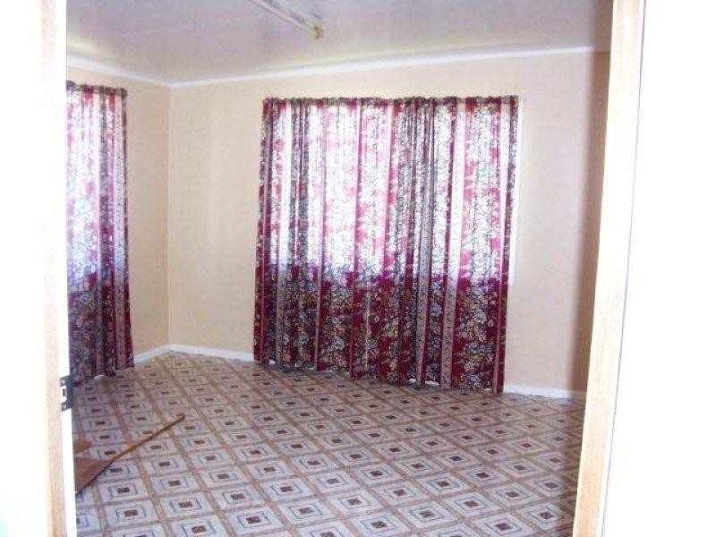 11 Wattle Drive, St George QLD 4487