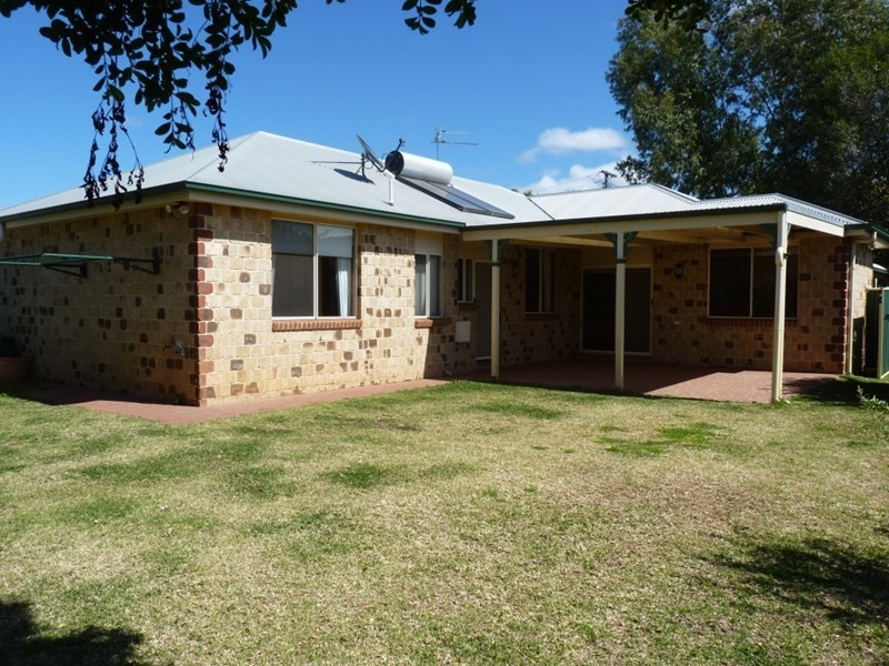 2 Weribone Street, St George QLD 4487