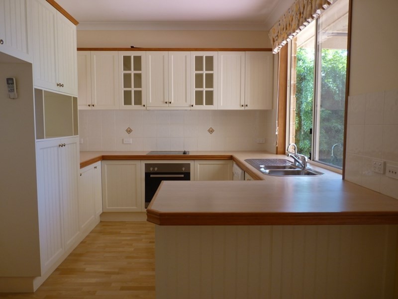 2 Weribone Street, St George QLD 4487