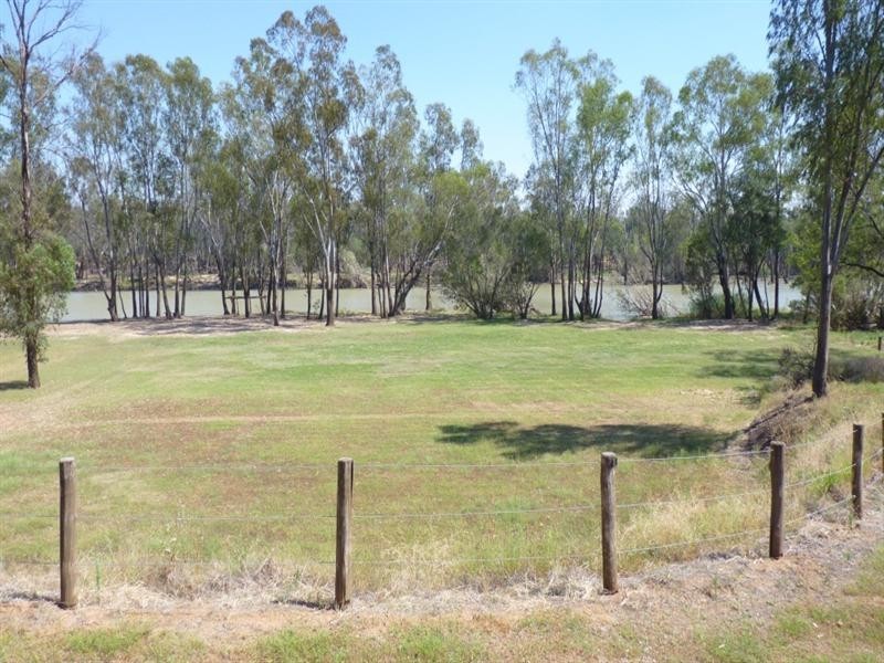 00 CARNARVON Highway, St George QLD 4487