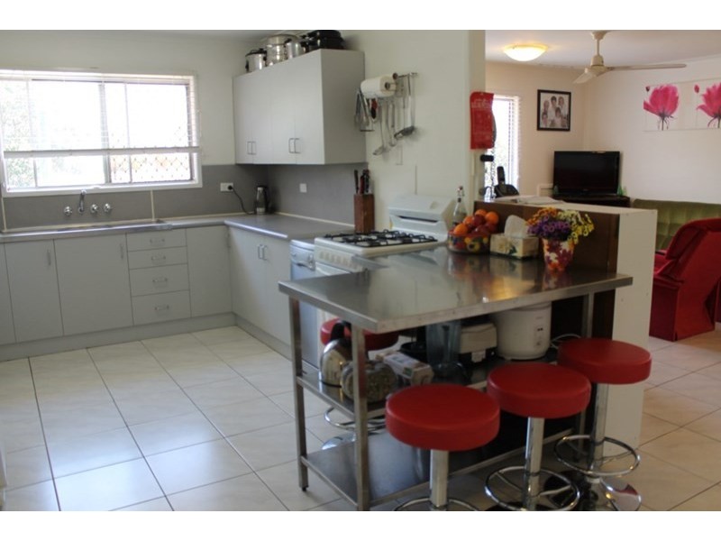 11 Charles Street, St George QLD 4487