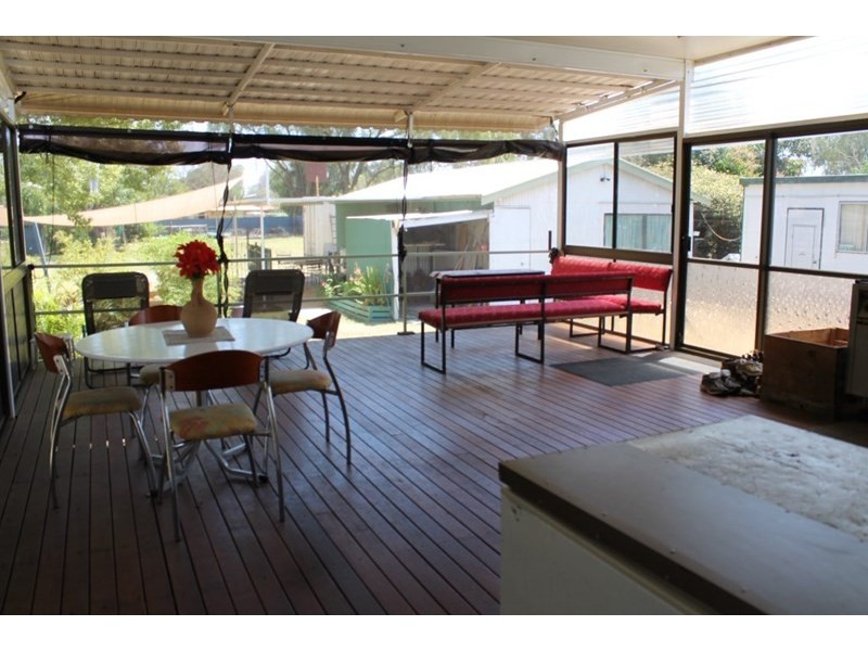 11 Charles Street, St George QLD 4487