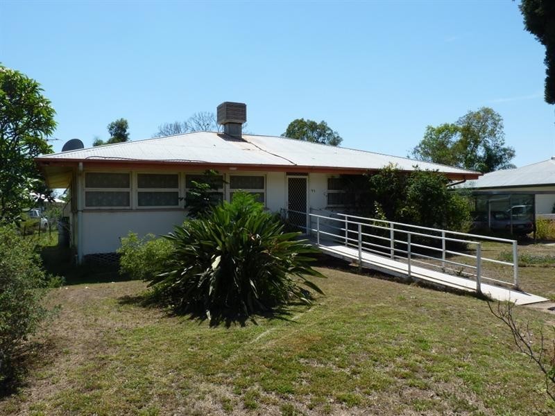 53 Grey Street, St George QLD 4487