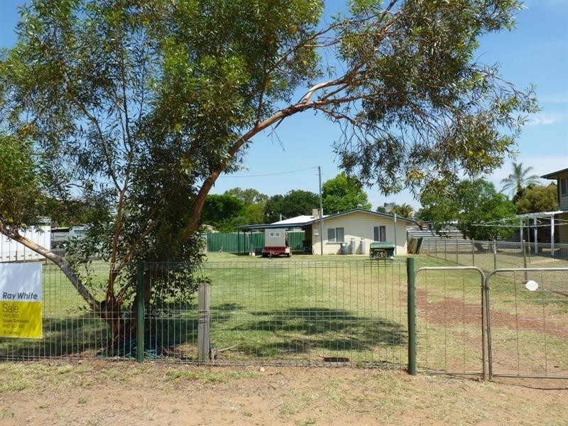 60 Alfred Street, St George QLD 4487