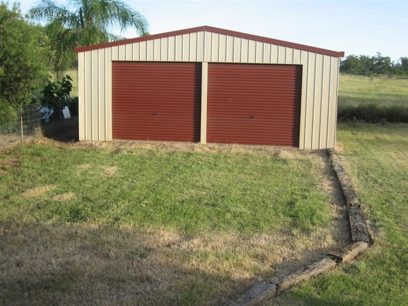 22 Wattle Drive, St George QLD 4487