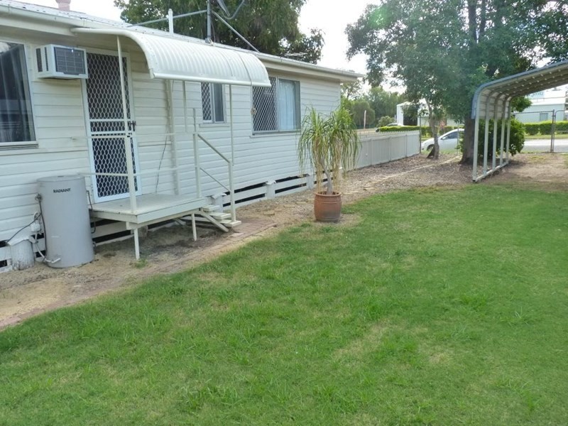 Unit 1, 164 Victoria Street, St George QLD 4487