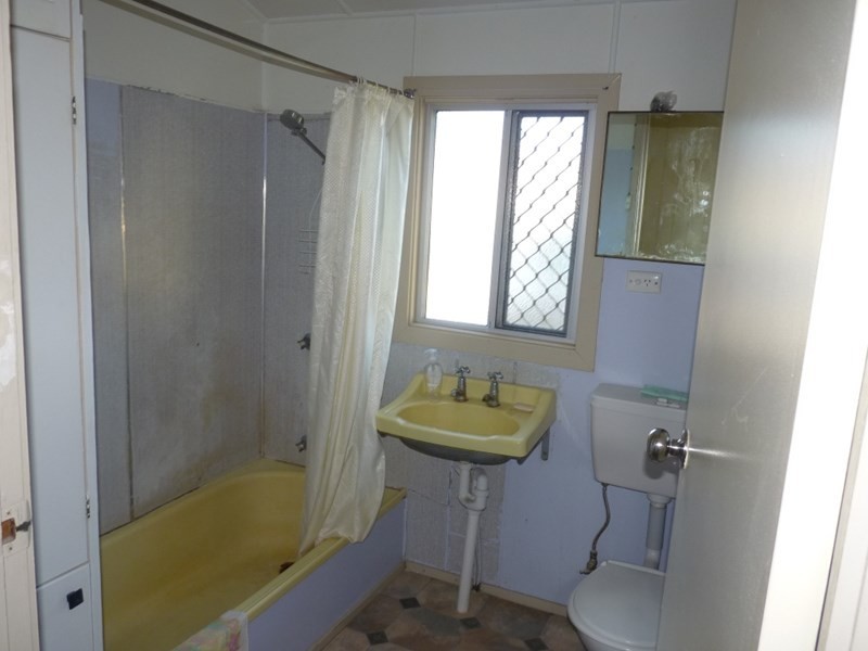 Unit 1, 164 Victoria Street, St George QLD 4487